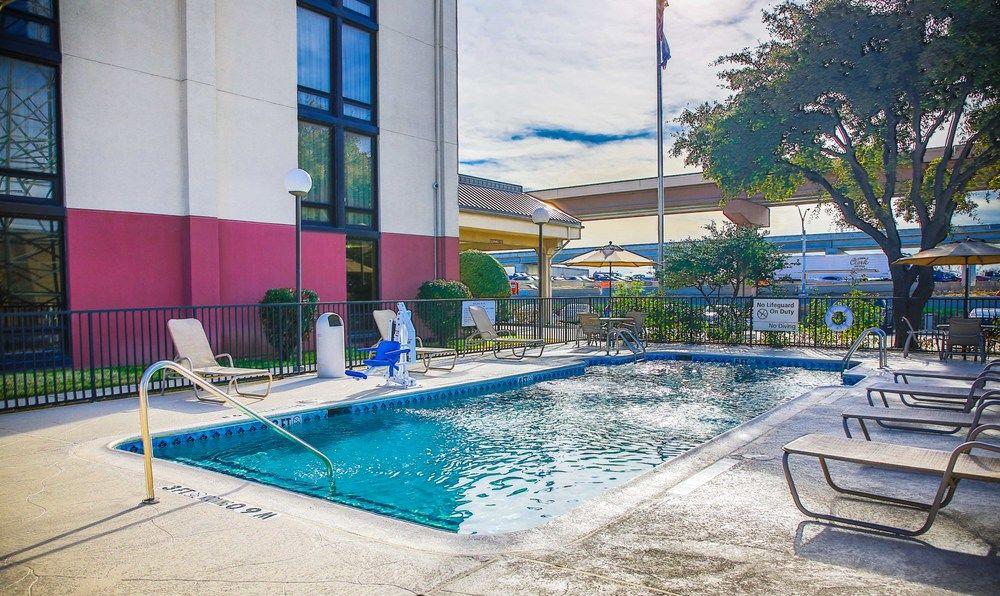 Comfort Inn Dallas North Love Field Airport Exterior foto
