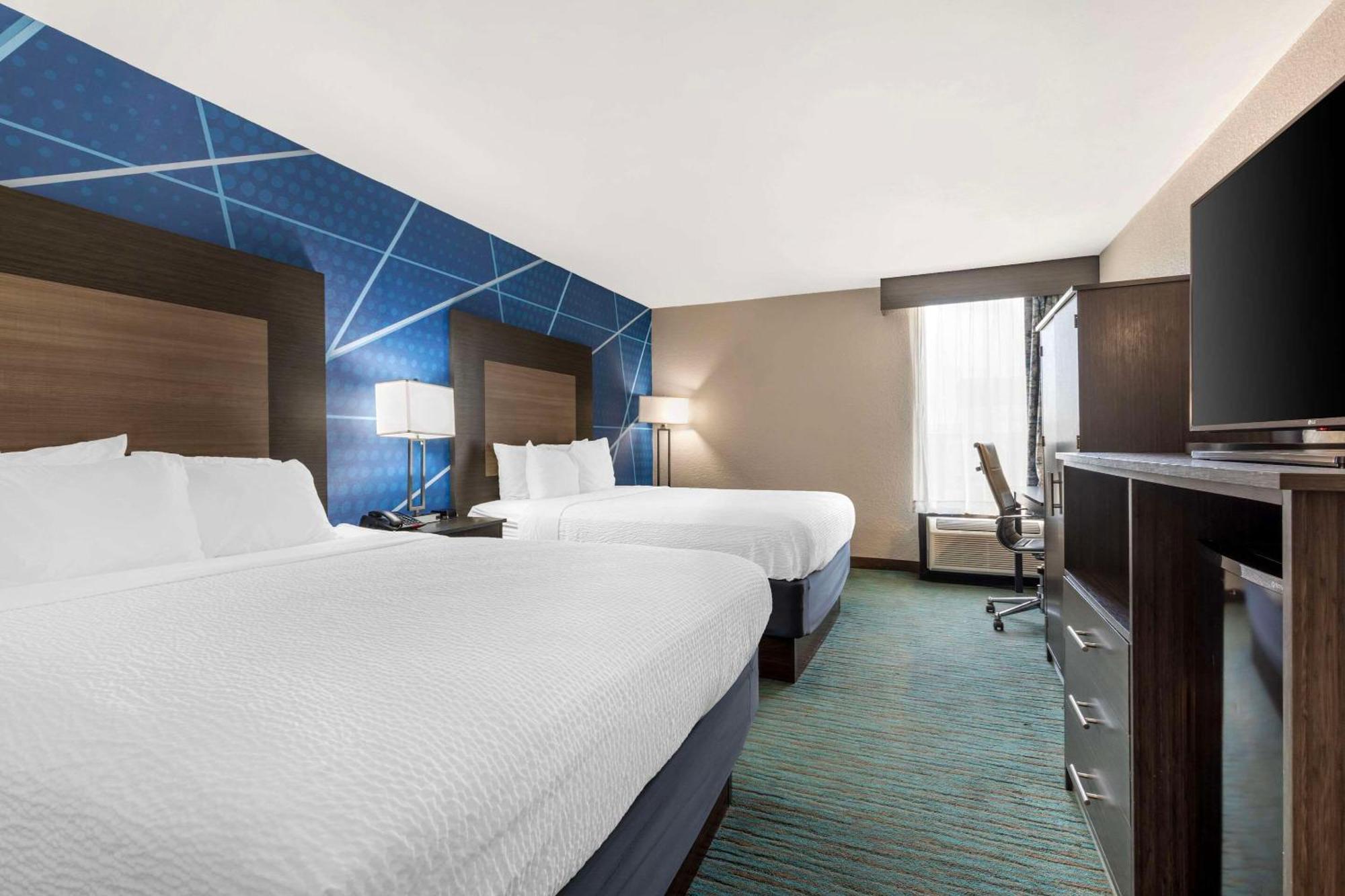 Comfort Inn Dallas North Love Field Airport Exterior foto
