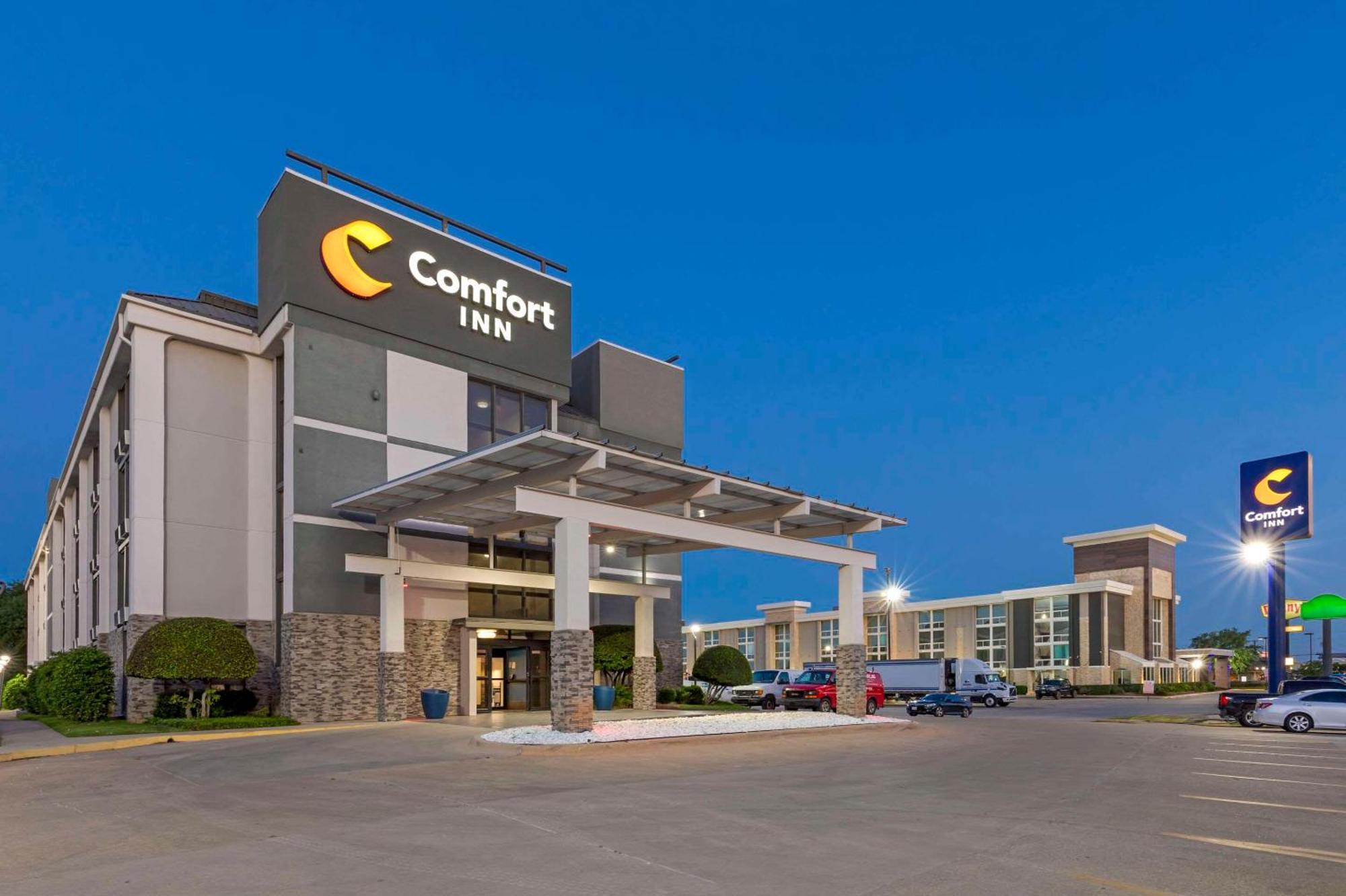 Comfort Inn Dallas North Love Field Airport Exterior foto