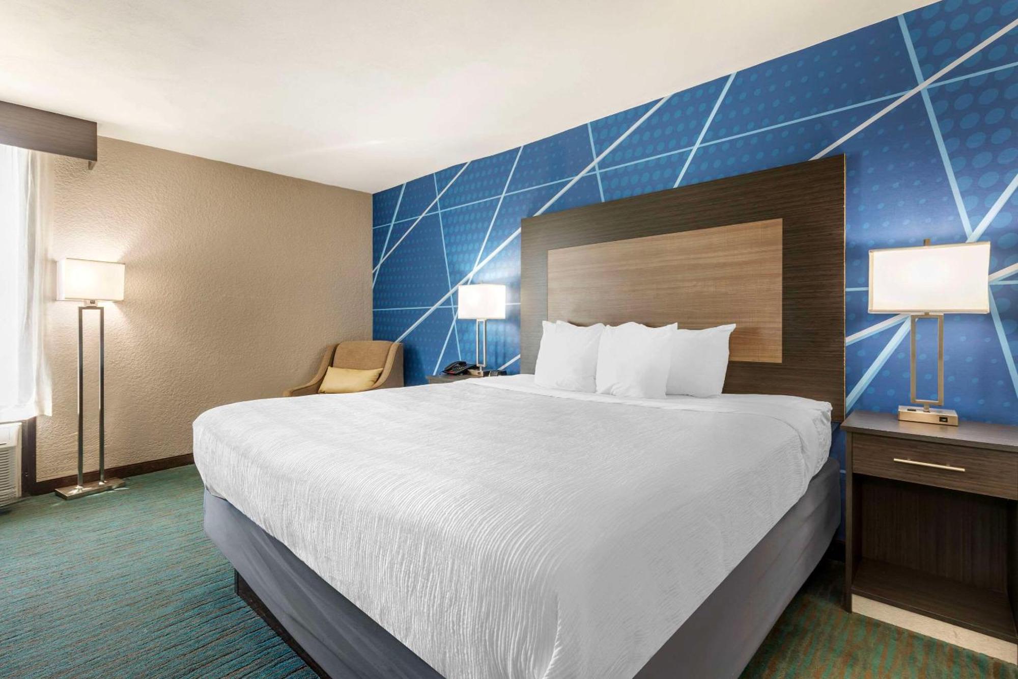 Comfort Inn Dallas North Love Field Airport Exterior foto